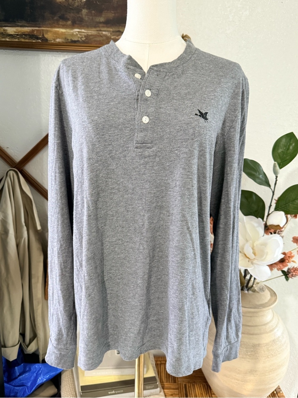 Men's Gray Long-Sleeve Henley with Embroidered Bird